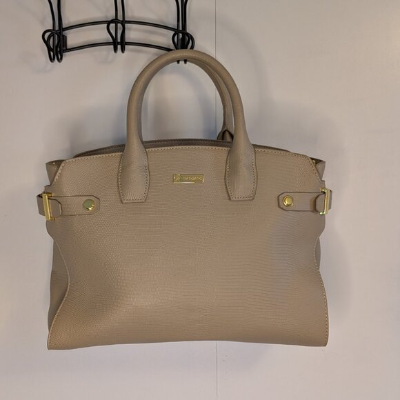 Joy Mangano Handbags - EUC JOY MANGANO PURSE/CROSSBODY without strap